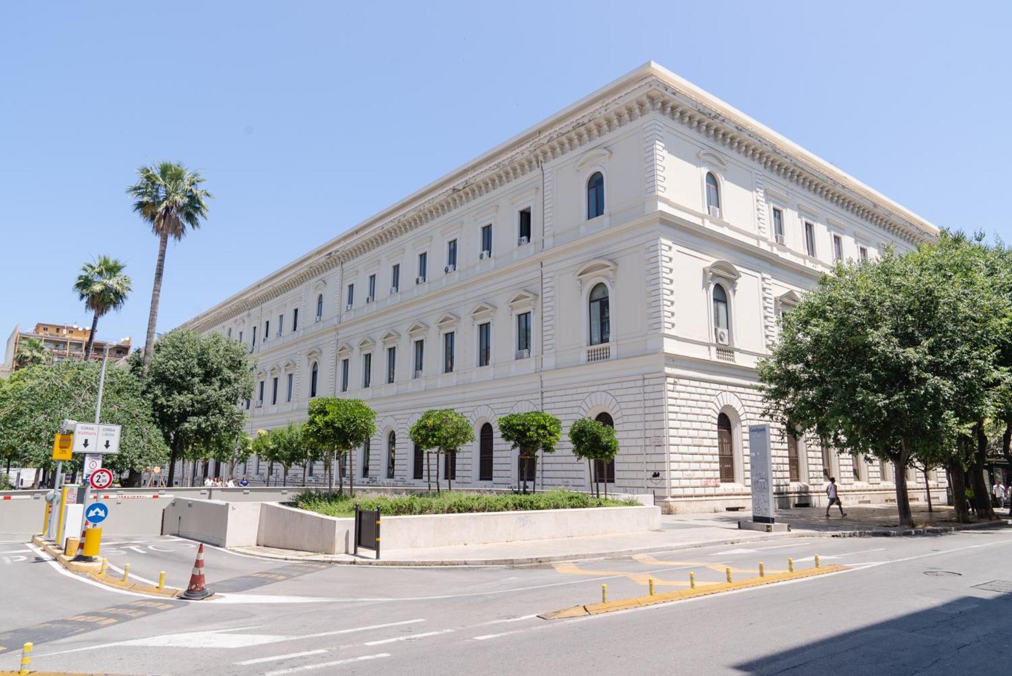 Shl _ Grandi Stazioni _ Bari Centrale 外观 照片